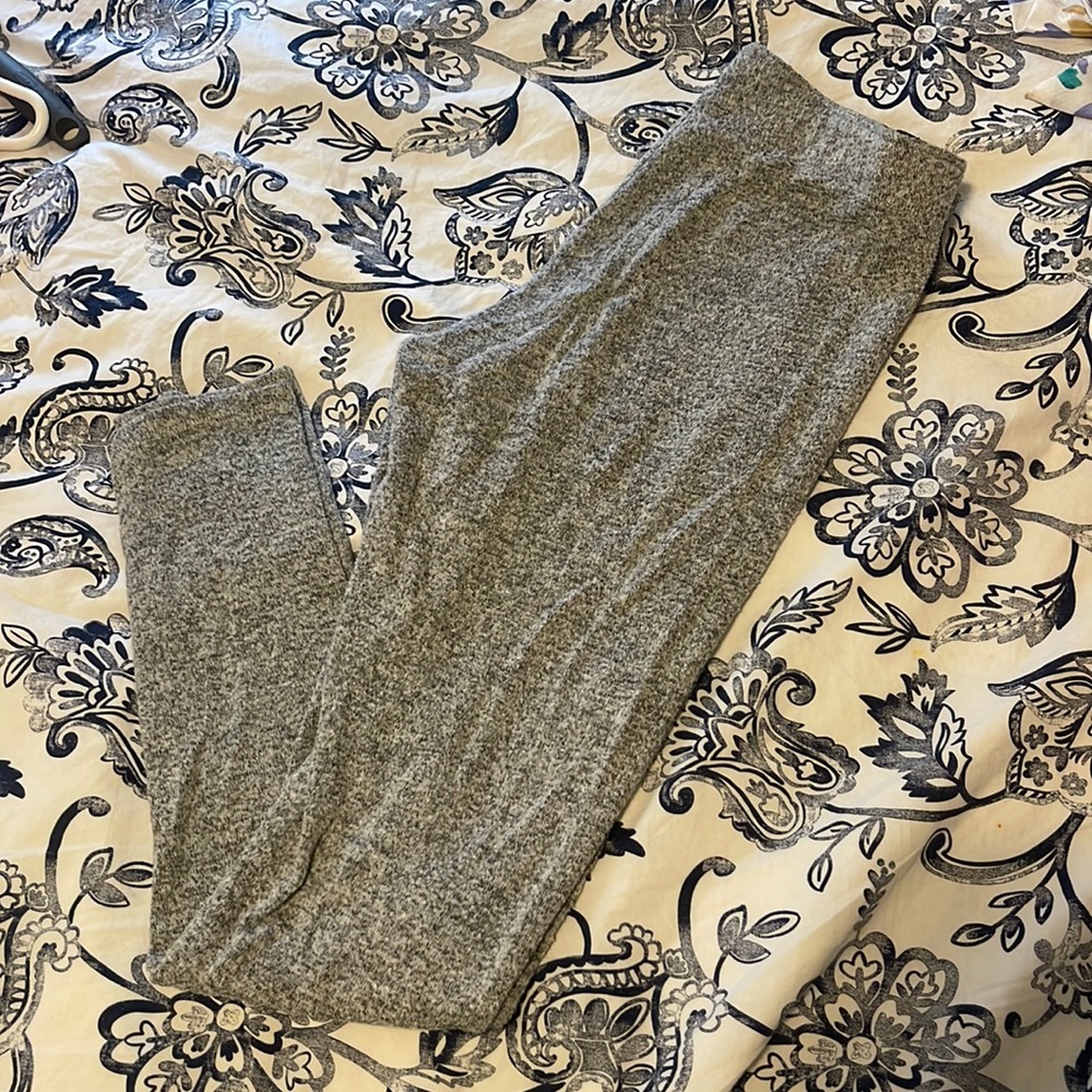 Super Soft Booty Hugging Garage Leggings